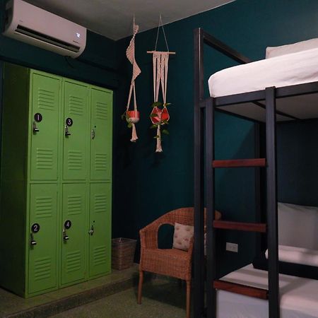 Santurcia Hostel (Adults Only) Σαν Χουάν Εξωτερικό φωτογραφία