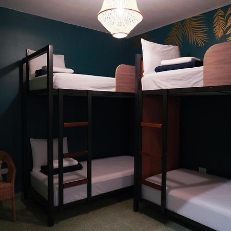 Santurcia Hostel (Adults Only) Σαν Χουάν Εξωτερικό φωτογραφία