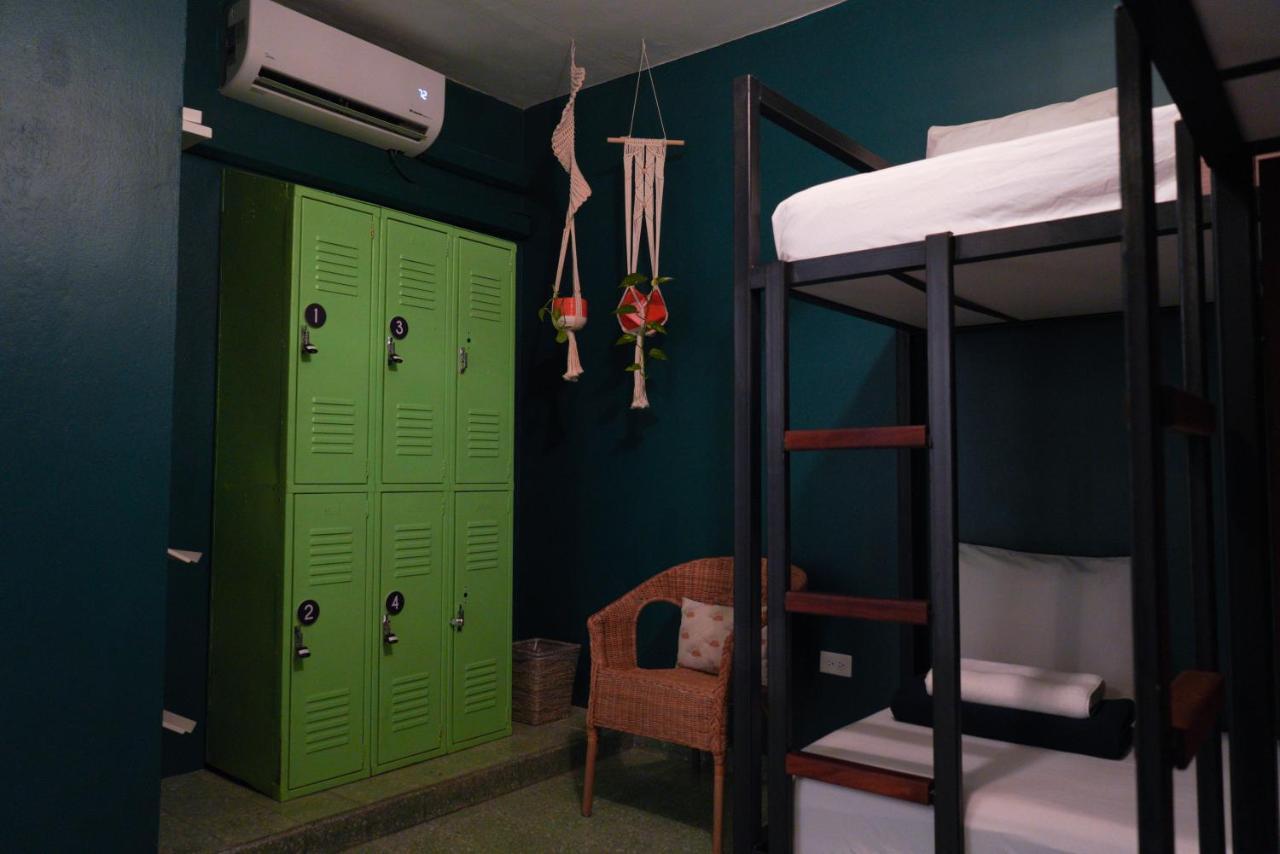 Santurcia Hostel (Adults Only) Σαν Χουάν Εξωτερικό φωτογραφία